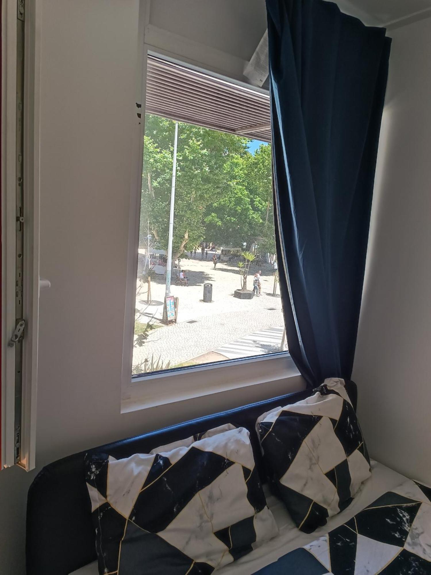 Plaza Caparica Hostel Costa de Caparica Zewnętrze zdjęcie